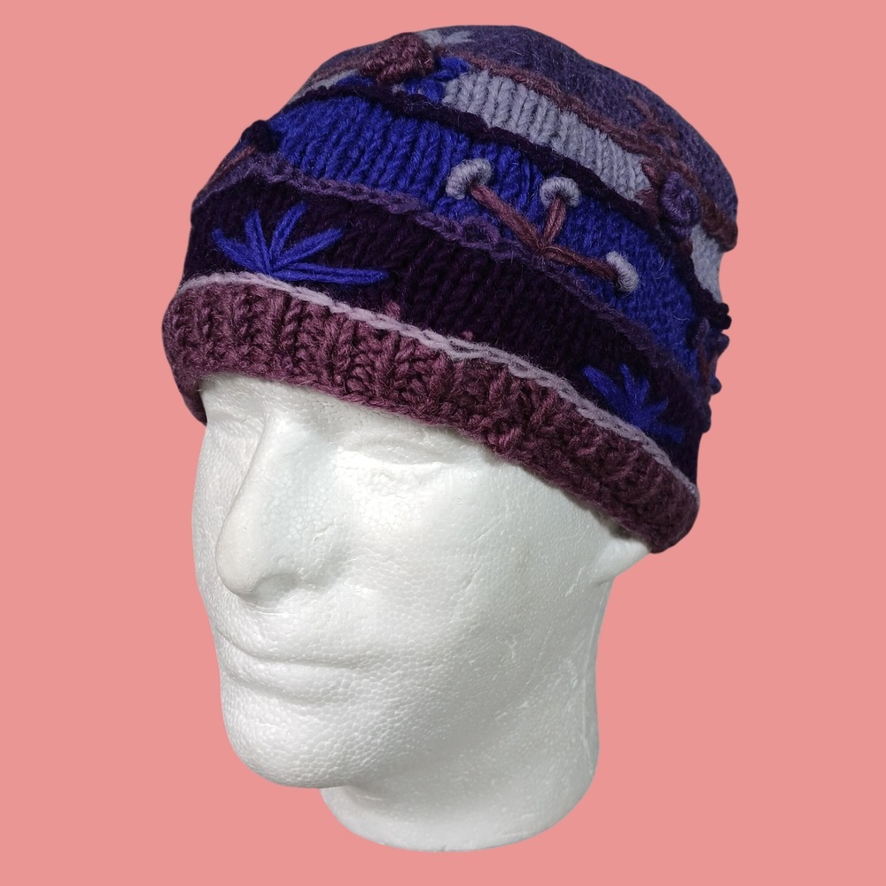 Cheveux Wool Beanie Women OS Purple Boho Knit Winter Hat Fleece Lined Nepal New
